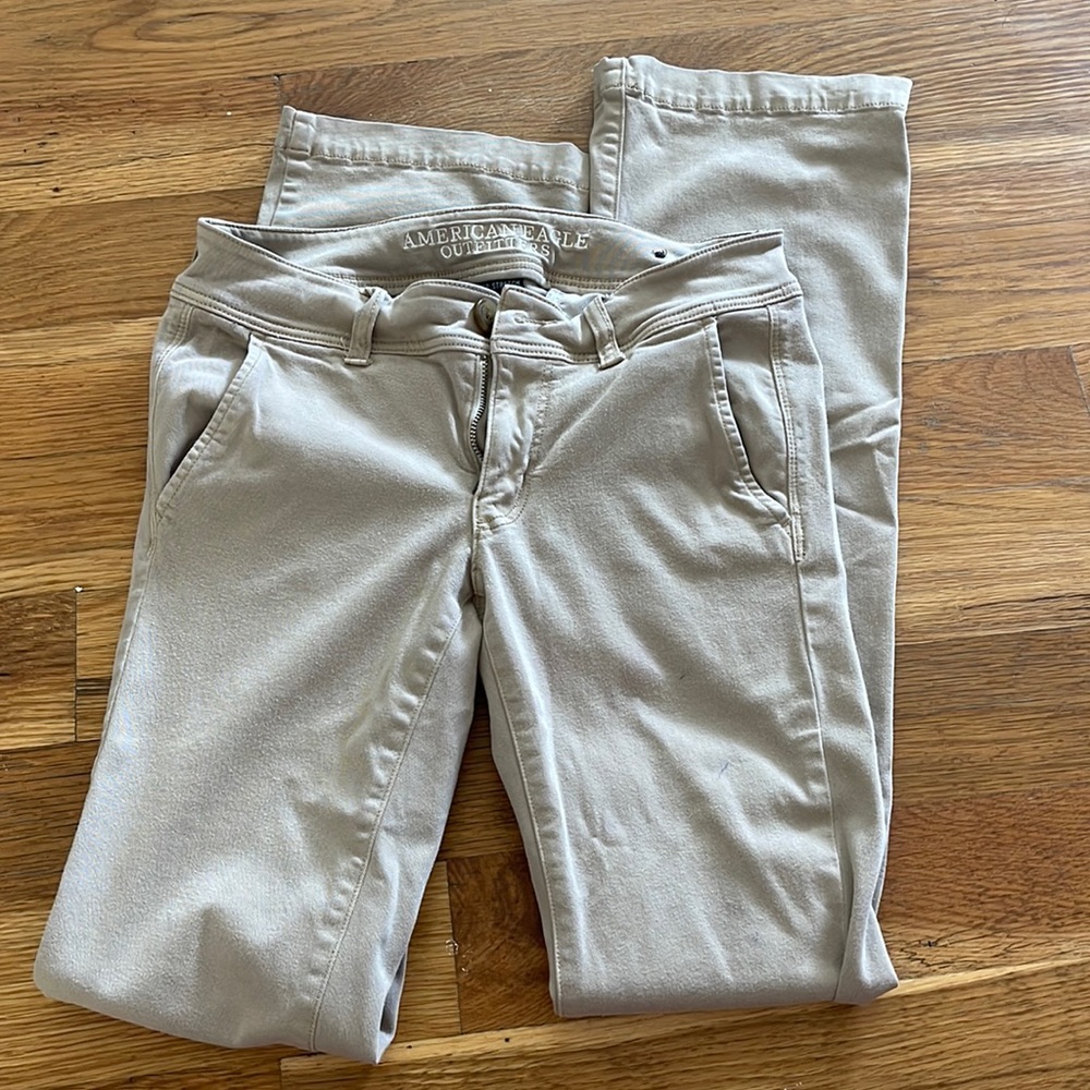 American eagle super stretch khaki pants size 2L